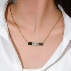 Custom Eyes Photo Necklace Stainless Stee Customized Engrave Eye Necklaces Personalized Picture Name Necklace For Women