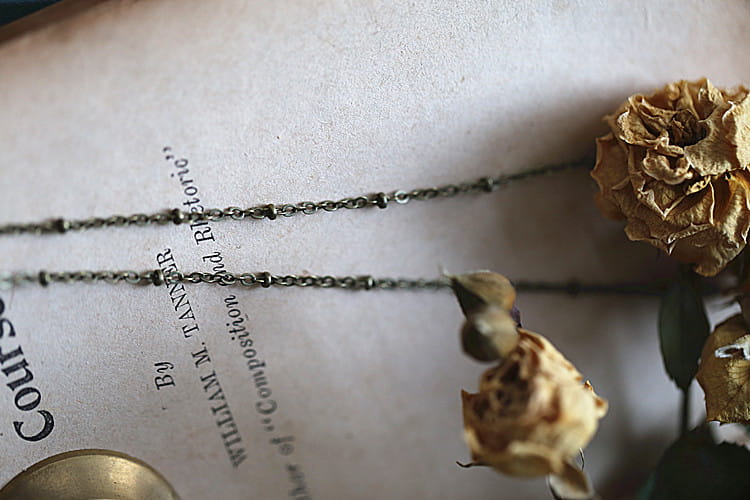 Gold Heart-Shaped Pendant Necklace with Multilayer Photo Box Frame