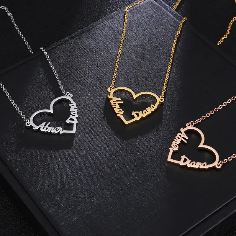 Personalisierte Namensohrringe in Silber und Roségold