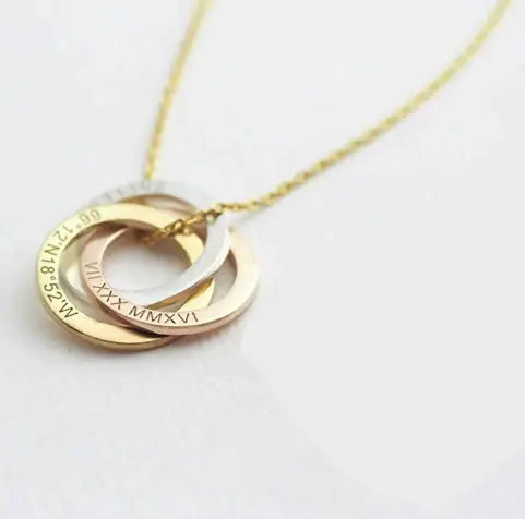 Gold Linked Circle Custom Name Necklace for Moms and Kids Jewelry