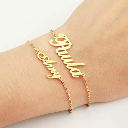 Personalisiertes Namensarmband aus Titanstahl in Roséfarbe im individuellen Stil