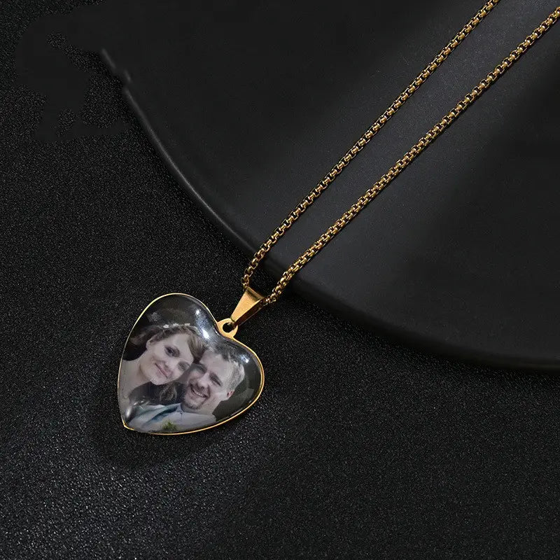DIY Stainless Steel Love Photo Necklace for Stylish Jewelry Lovers
