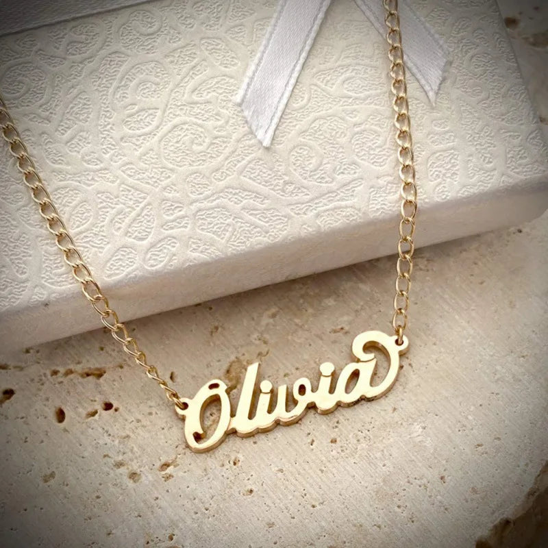 Name Necklace Personalized 18K Gold Plated Custom Name Necklaces for Women Customized Name Plate Pendant Jewelry Gifts for Women