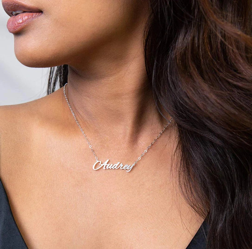 Name Necklace Personalized 18K Gold Plated Custom Name Necklaces for Women Customized Name Plate Pendant Jewelry Gifts for Women