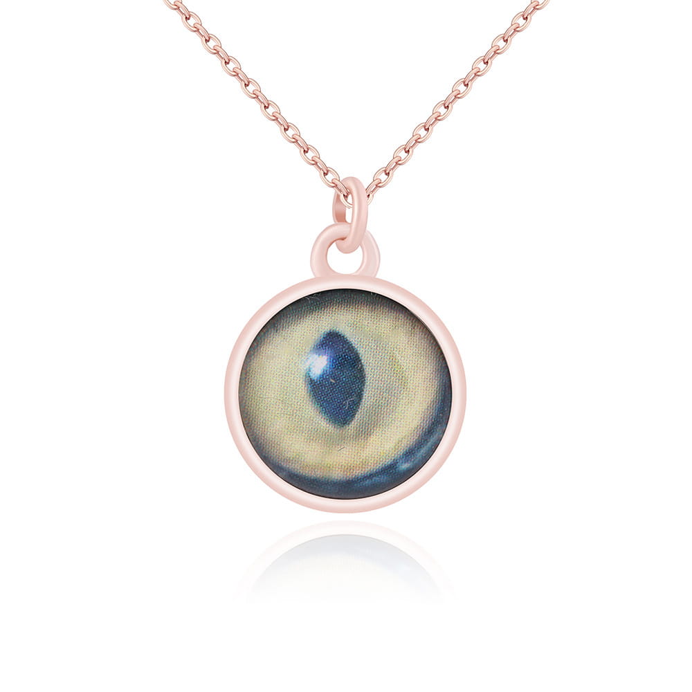 Custom Iris Necklace with Eye Photo for Unique Jewelry Style