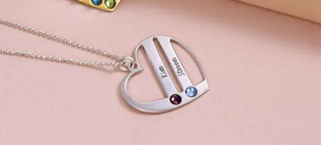 Custom Engraved Silver Name Pendant Necklace for Fashion Lovers