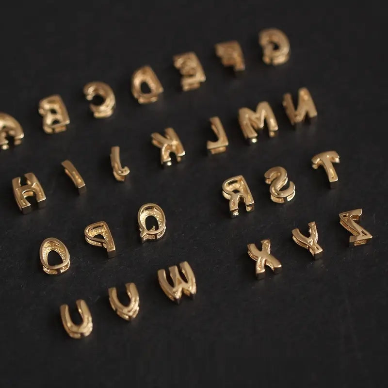 Wenlian Single English Letter Necklace in S925 Sterling Silver
