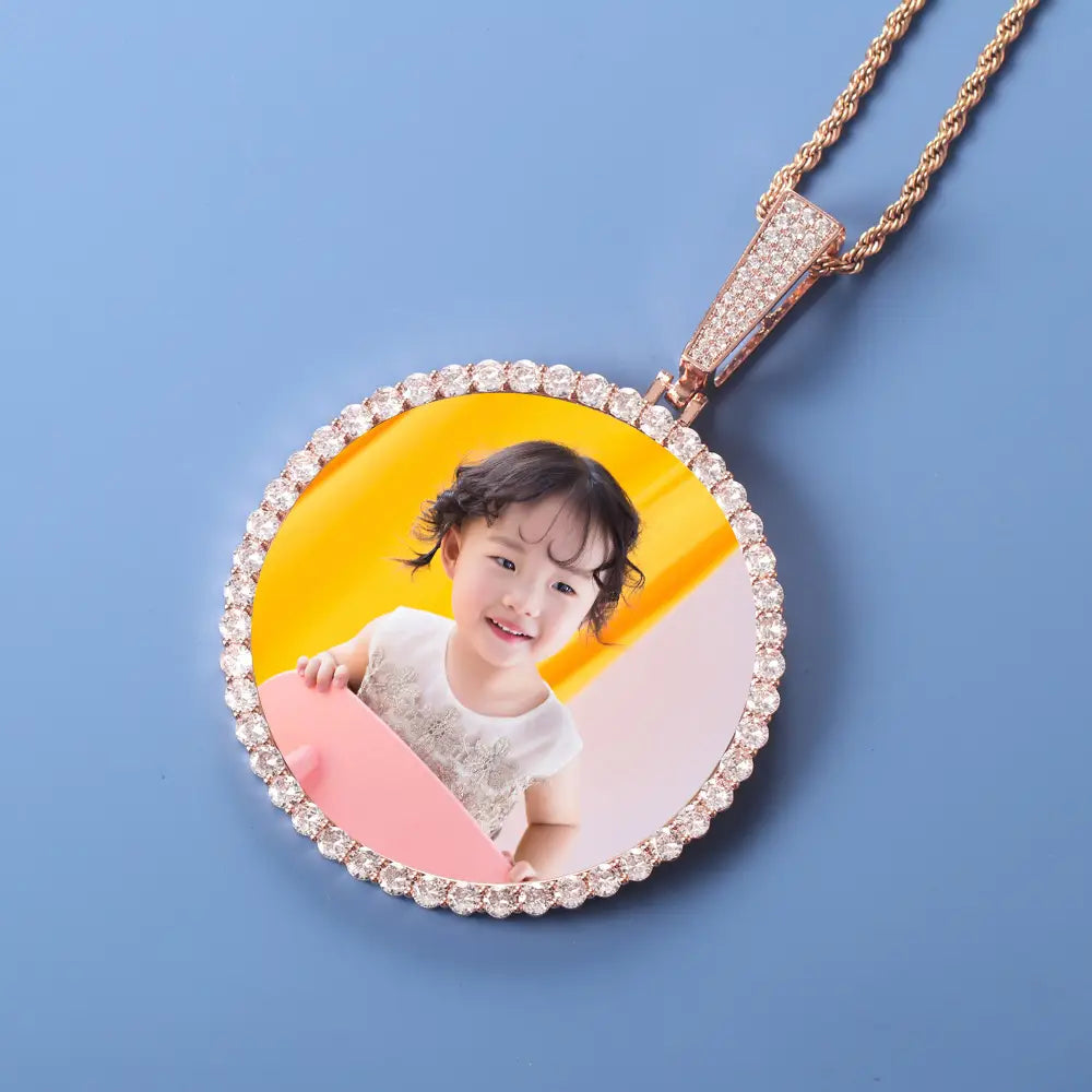 Runder, diamantbesetzter Fotoanhänger für die DIY-Foto-Gedenkkette für Damen